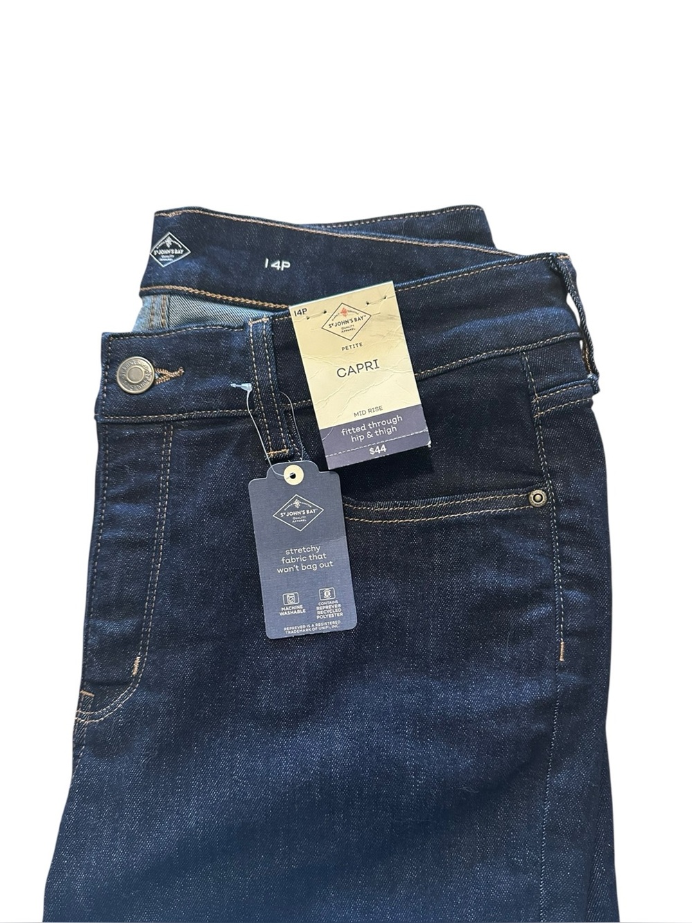 NWT St. John's Bay Denim mid rise capris Women’s size 14P - Picture 3 of 4